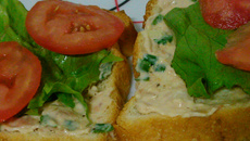 Sanduíche rápido de atum