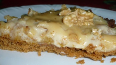 Torta de damasco e nozes