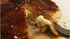 Torta de banana caramelizada