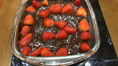 Delícia de chocolate e morangos