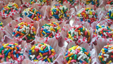 Brigadeiro colorido