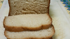 Pão de leite de coco na máquina de pão