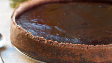 Torta de nozes com chocolate