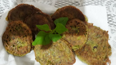 Bolinho de carne com espinafre