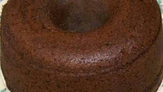 BOLO DE CHOCOLATE DELICIOSO E FACIL