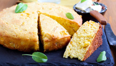 Bolo flocão de milho na air fryer