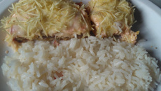 Bife empanado ao molho de strogonoff