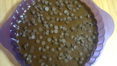 Sobremesa de chocolate rápida e econômica