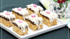 Cocadinha de biscoito champanhe e coco queimado da ABIMAPI