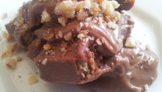 Creme de chocolate ao leite com kit kat e twix