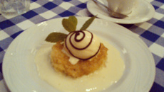 Sorvete de creme e queijo