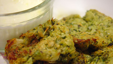 Bolinho de abobrinha com ricota