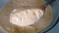 Mousse de maracujá com iogurte integral