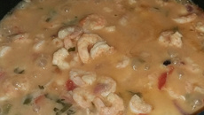 Moqueca de pintado com camarão