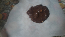 Doce de chocolate crocante