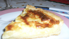 Quiche de requeijão e queijos