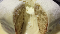 Bolo vulcão de leite ninho