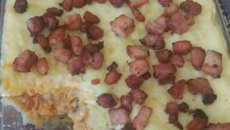 Torta de purê de batata recheada