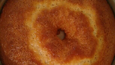 Bolo de chocolate fácil e barato