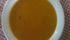 Sopa cremosa de mandioquinha e abóbora