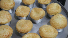 Pão de queijo de tapioca a moda do Sato