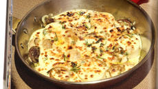 Nhoques de semolina gratinados com aroma de trufa