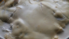 Filé de peixe ao molho de requeijão e mostarda