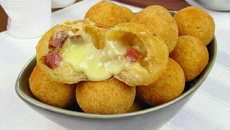 Bolinha de bacon