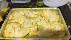 Sobrecoxa de frango na mostarda