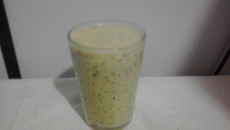 Suco de maracujá com leite condensado