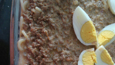 Macarrão com carne moída ao forno