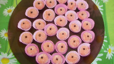 Beijinho de morango no micro-ondas