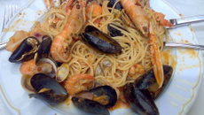 Espaguete com frutos do mar