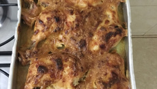 Frango (coxa/sobrecoxa) assada