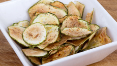 Chips de abobrinha no forno