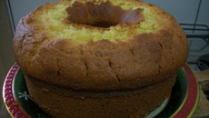 Bolo de laranja com casca da Júlia