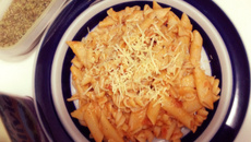 Macarrão ao molho de gorgonzola