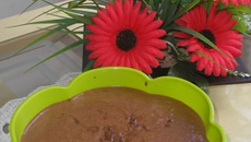 Mousse de chocolate com nozes