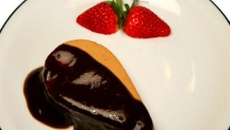 Cheesecake de aveia com calda de ameixa