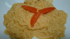 Miojo com requeijão