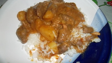 Coração de galinha ensopado com batatas