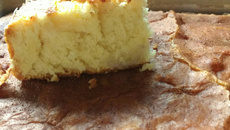 Bolo de banana com leite ninho