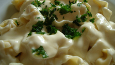 Capelleti ao molho branco