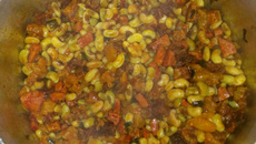 Charque frito com feijão branco