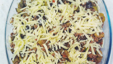 Berinjela com carne moída