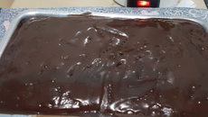 Bolo de chocolate sem leite e sem ovo