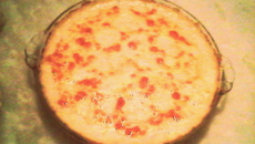 Escondidinho de carne seca com molho branco, com cobertura de muçarela, gratinado