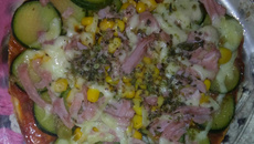 Pizza de abóbrinha com massa de pastel