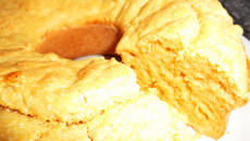 Bolo de fubá diet delicioso, úmido e fofinho