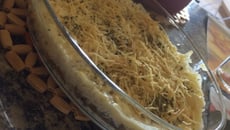 Arroz de forno com guisado